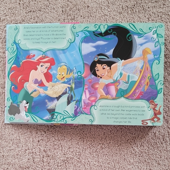 NEW-DISNEY PRINCESS GREAT ADVENTURES MY BUSY BOOK includes 10 mini princesses - Picture 2 of 6